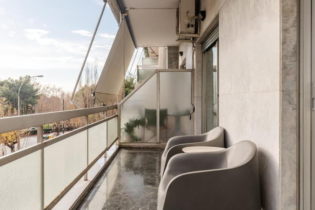Elegant 2Bd Evelpidon Apartment Athens Exterior photo