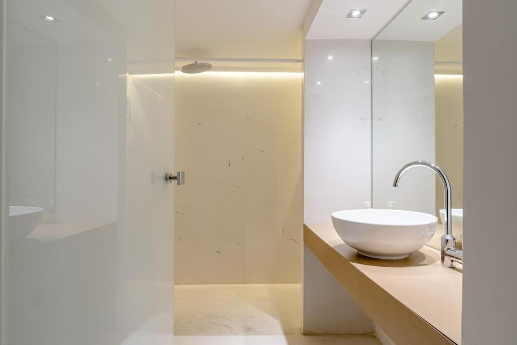 Elegant 2Bd Evelpidon Apartment Athens Exterior photo